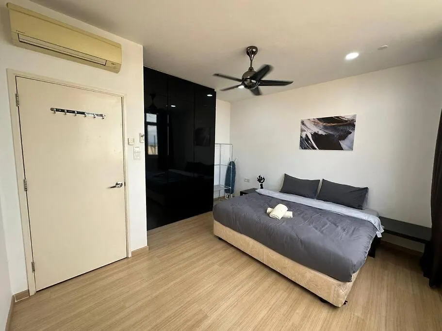 Netflix Studio Seaview 118Island Plaza Tanjung Tokong 公寓