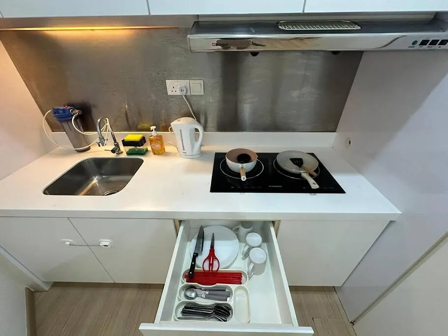Netflix Studio Seaview 118Island Plaza Tanjung Tokong 公寓
