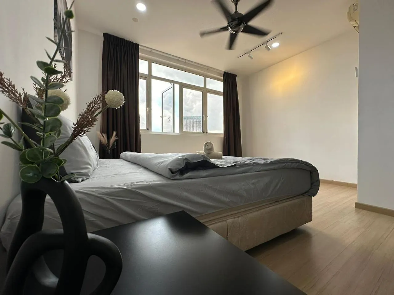 Netflix Studio Seaview 118Island Plaza Tanjung Tokong 公寓