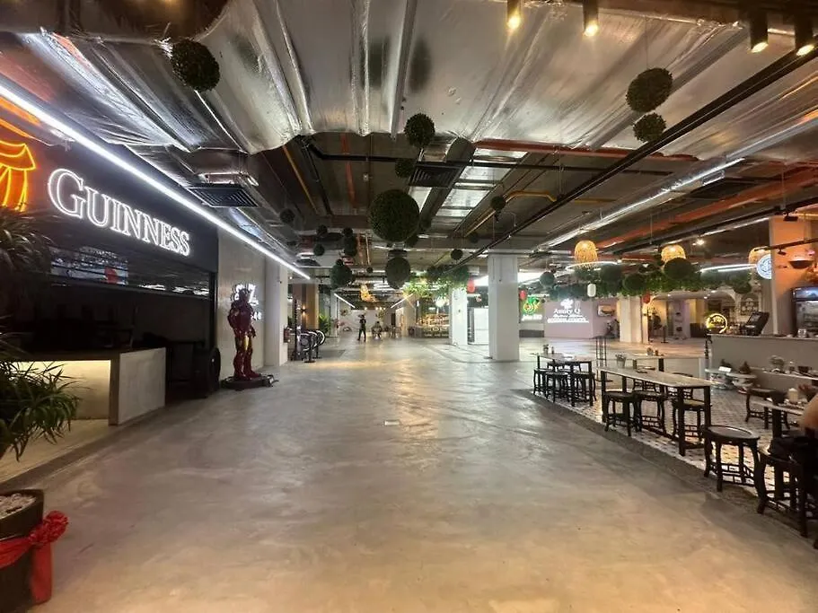 Netflix Studio Seaview 118Island Plaza Tanjong Tokong 0*,  Malajzia